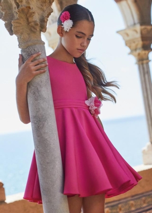 VESTIDO EN FRESA